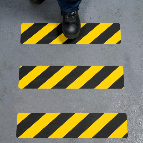Conformable-Anti-Slip-Safety-Floor-Marking-Line3