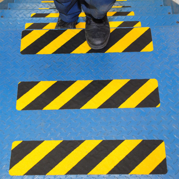 Conformable-Anti-Slip-Safety-Floor-Marking-Line5